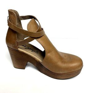 Free People Womens Cedar Clog Heel Tan Size US9.5 M EU39.5